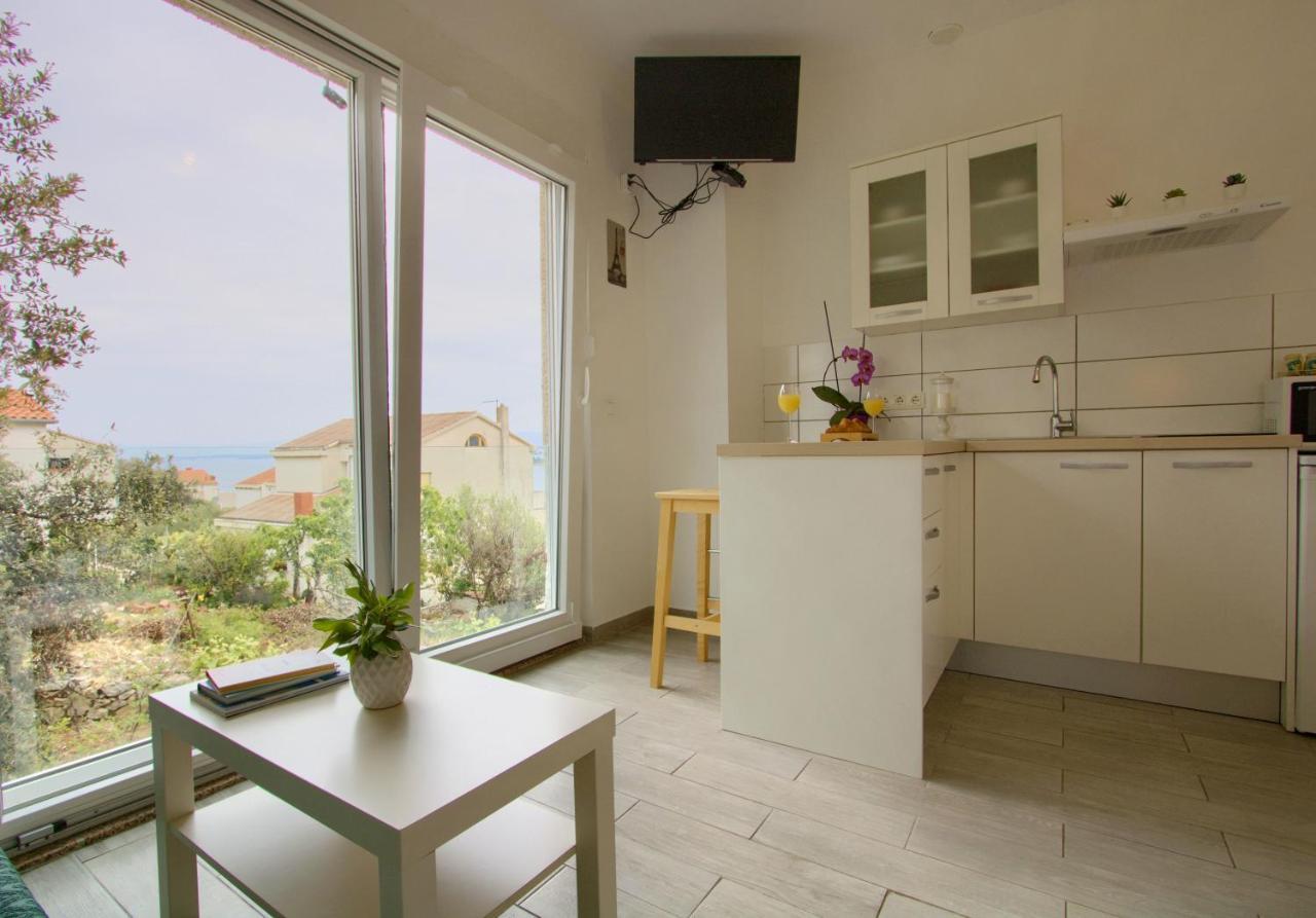 Studio Apartments Kali Kali